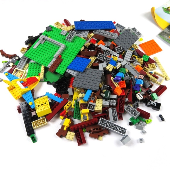 LEGO lot of small pieces, blocks, accessories, approx 1 lb 9 oz - Picture 1 of 7